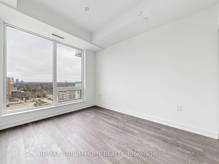 7 Golden Lion Hts #1001 — Photo 21
