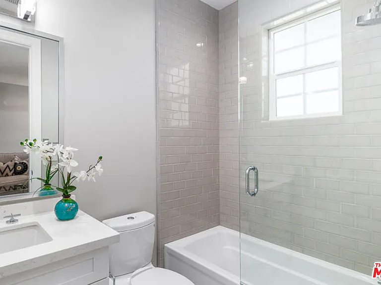 5054 Haskell Ave — Photo 21