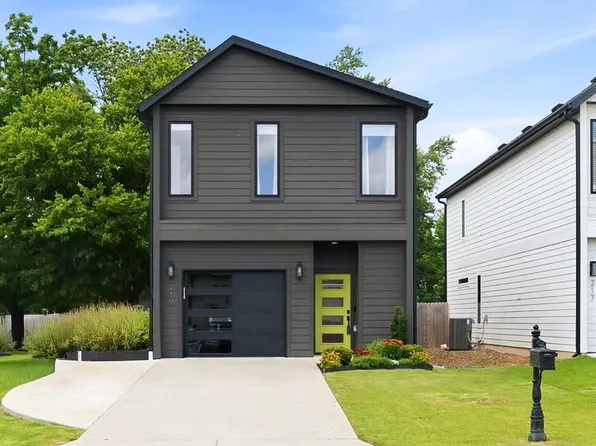 219 W Birch St, Rogers, AR 72758