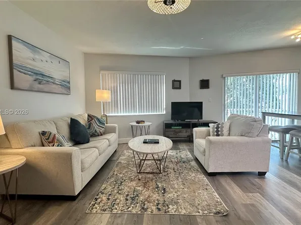 1967 S Ocean Blvd APT 329-D, Lauderdale By The Sea, FL 33062
