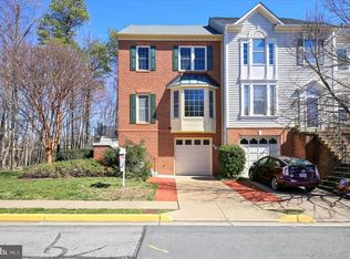 6351 Simmer Cir, Springfield, VA 22150