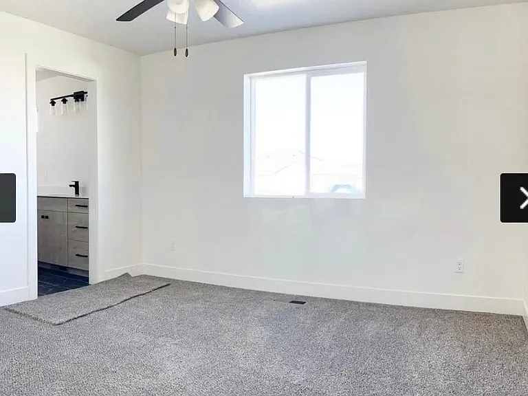 2754 N Clark Pkwy — Photo 6