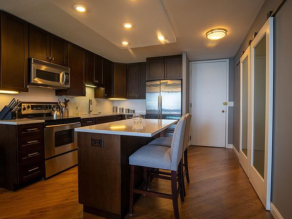2nd image of 1660 N La Salle St #3309