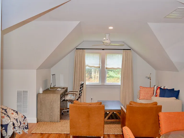 Briarcroft Dr — Photo 19