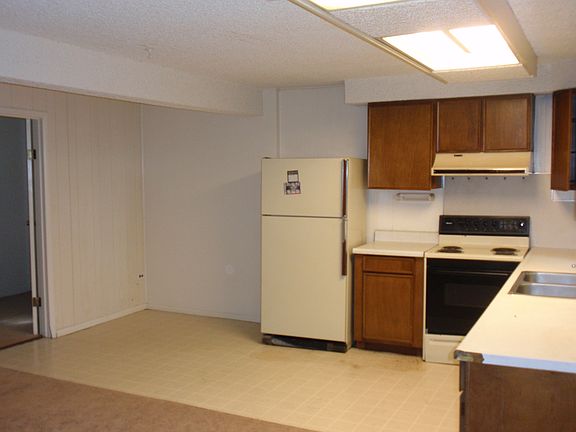 2nd image of 2045 Jack St APT B