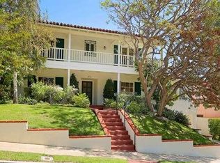 272 Bronwood Ave, Los Angeles, CA 90049