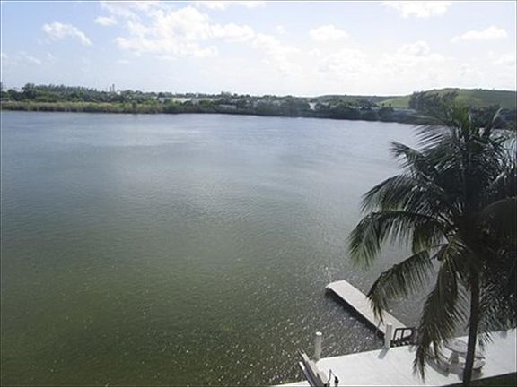 5th image of 4311 Crystal Lake Dr APT 409
