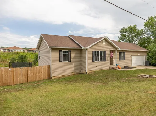 111 Lyle Curtis Cir, Waynesville, MO 65583