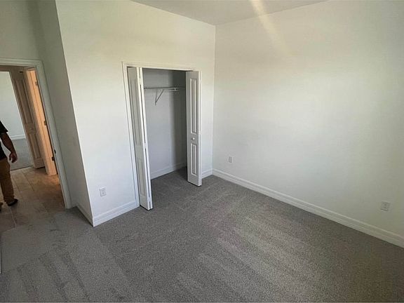 5th image of 5814 Camilla St