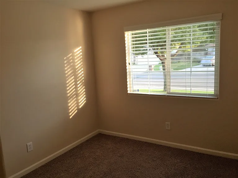 8502 Mainsail Dr — Photo 16