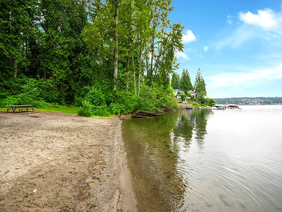 2nd image of 4266 182nd Ave SE