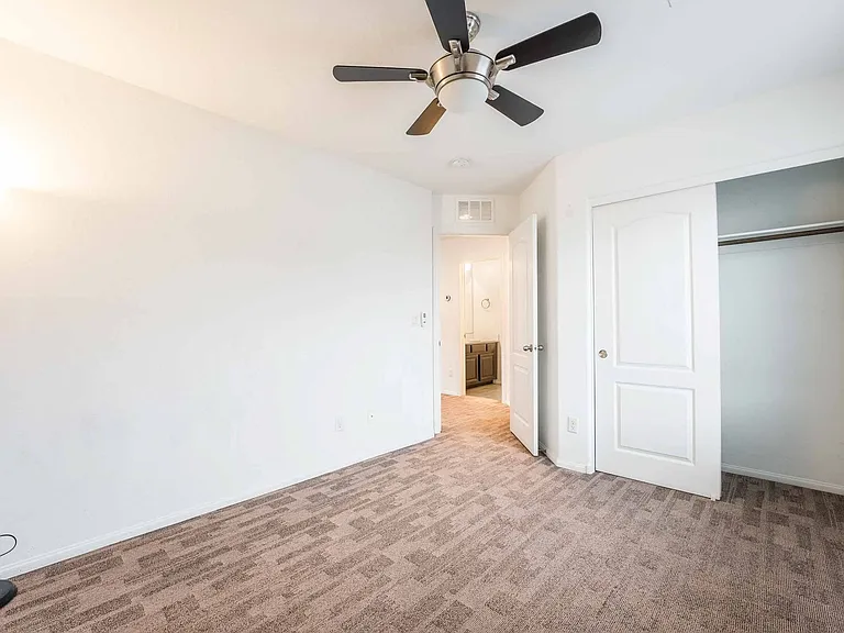 10750 Yarmouth Bay Ct — Photo 15