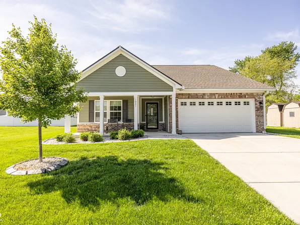 1021 Boots Trl, Greenfield, IN 46140