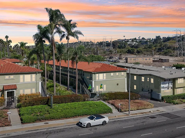 Ladera Apartments — Photo 48