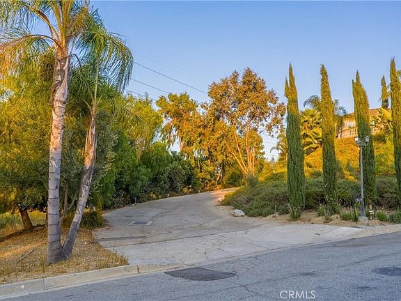 3rd image of 15477 Skyline Dr #11