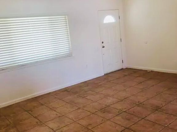 5th image of 77300 California Dr