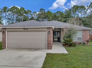 9215 Timber Ln, Navarre, FL 32566