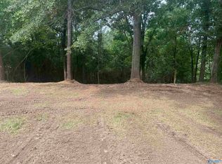 70 Rainbow Cir, Albertville, AL 35950