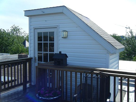 Roof Deck Interior Ent.