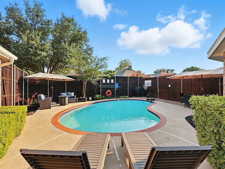 11911 Rocky Point Dr — Photo 37