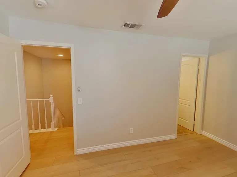 1940 Maple Ave #101 — Photo 12