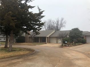 6109 Norwich Ct, Warr Acres, OK 73132
