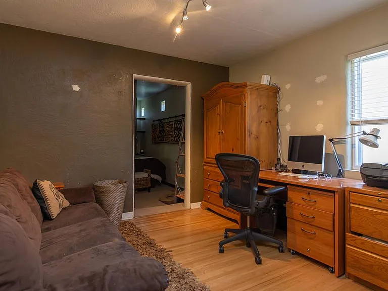 929 Madison St NE — Photo 19