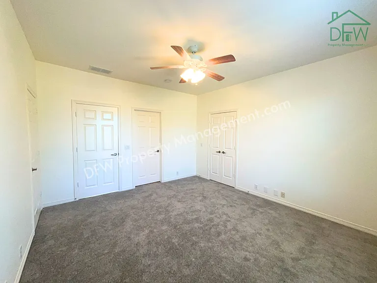 1205 Golden Gate Dr — Photo 28