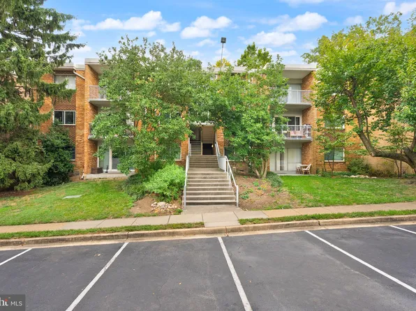 2909 Charing Cross Rd APT 12, Falls Church, VA 22042