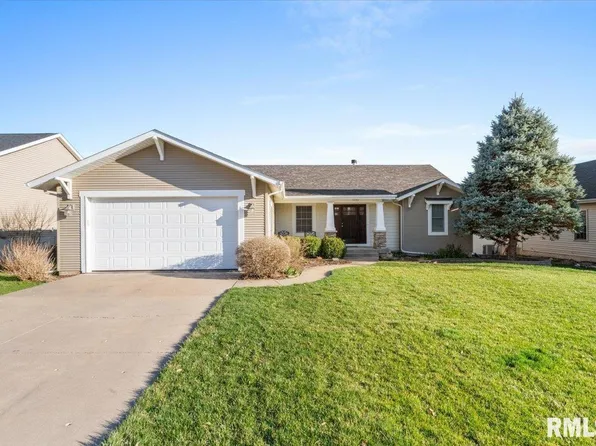 5733 Appleton Rd, Bettendorf, IA 52722