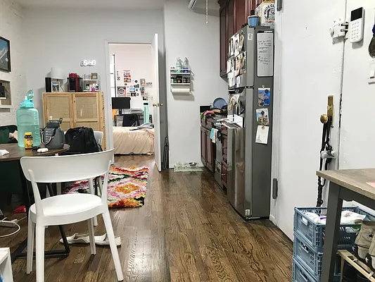 Rented by Bond New York | media 9