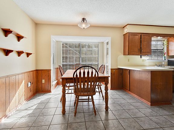 5th image of 2807 S Ashland Ave