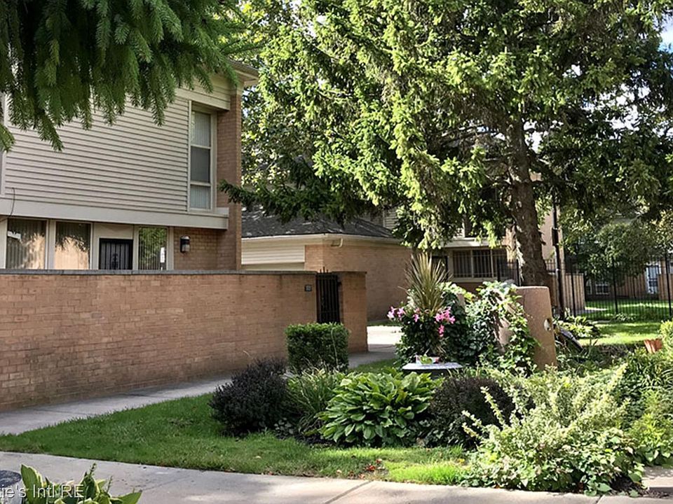 1st image of 1944 Thornhill Pl