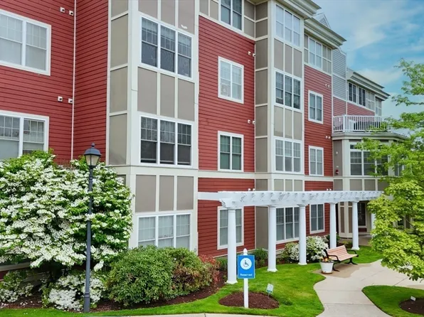 35 Commonwealth Ave APT 404, Newton, MA 02467