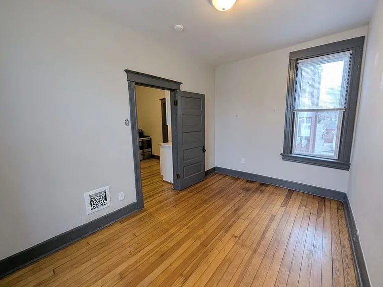 3649 Nebraska Ave #2F — Photo 11