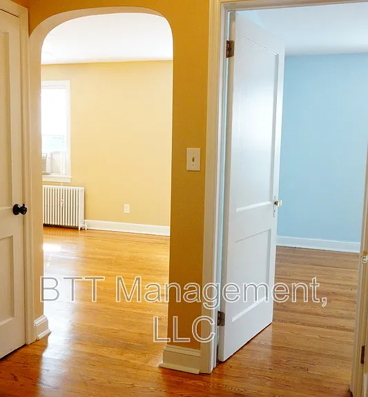 8405 Greenwood Ave #2 — Photo 30