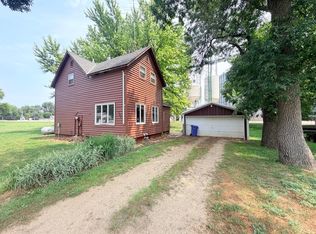107 S Buckingham St, Hardwick, MN 56134