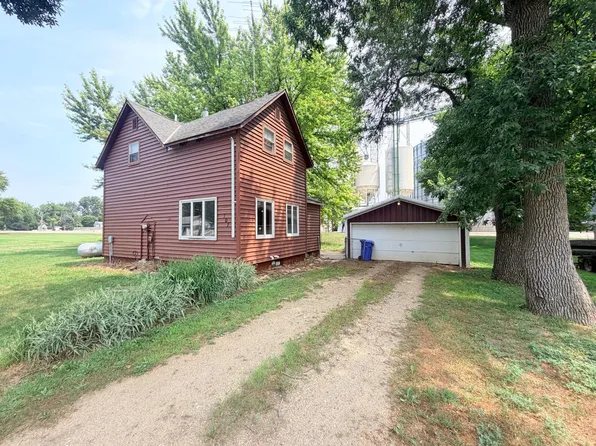 107 S Buckingham St, Hardwick, MN 56134