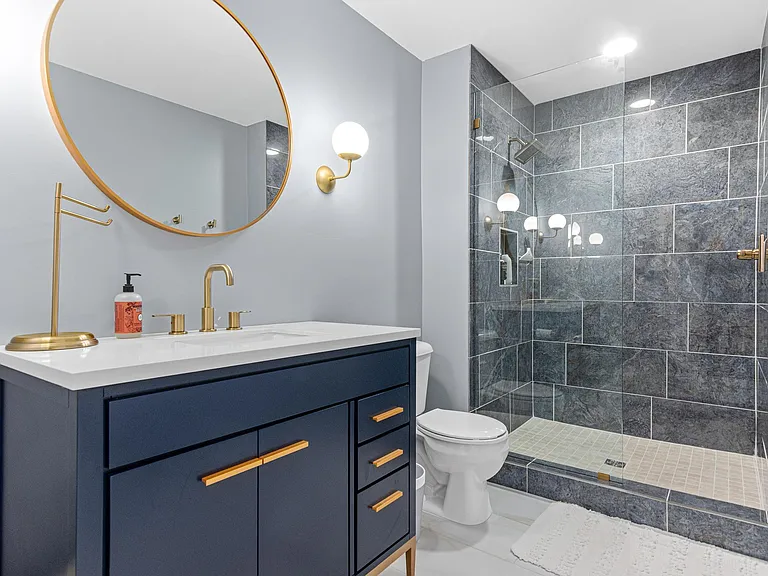 225 Paisley Ln — Photo 32