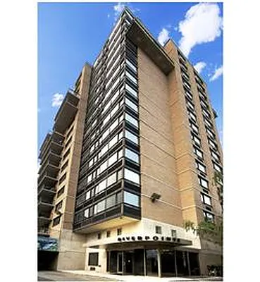 Sold by R New York | media 20