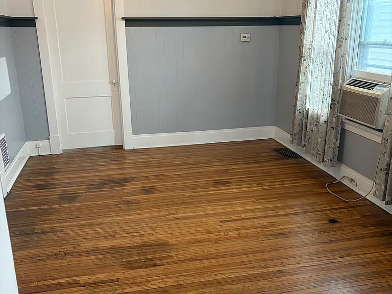 92 Saranac Ave — Photo 8