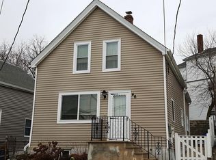 46 Peck St, Fall River, MA 02724