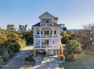 122 Old Village Ln, North Topsail Beach, NC 28460