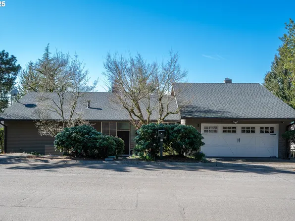 8 Del Prado St, Lake Oswego, OR 97035