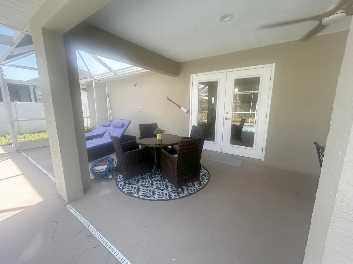 3 bed, 1393 sqft, $3,200 — Photo 4