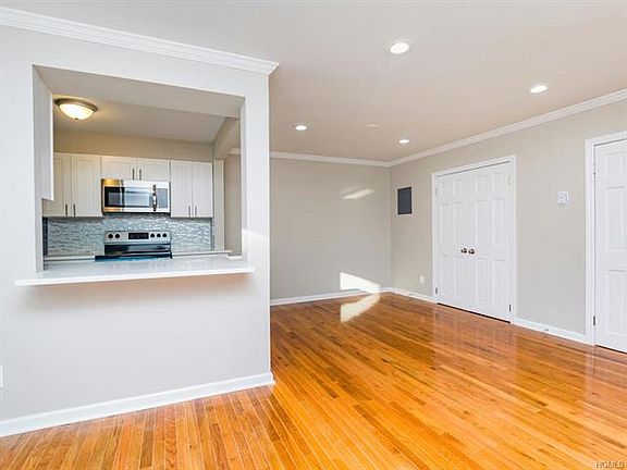 4th image of 55 Fieldstone Dr APT 46