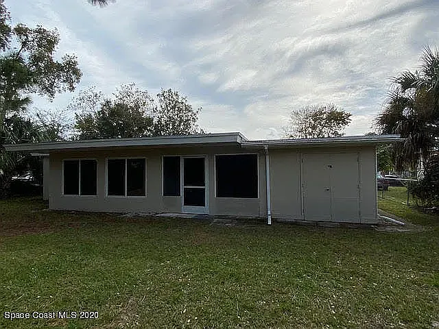 302 Georgetown Ave — Photo 2
