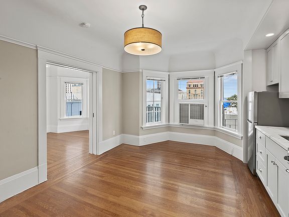 5th image of 929 Pine St #3a23a83f4