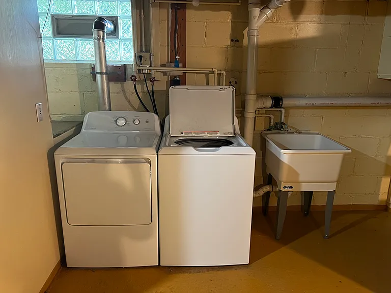 Washer & dryer