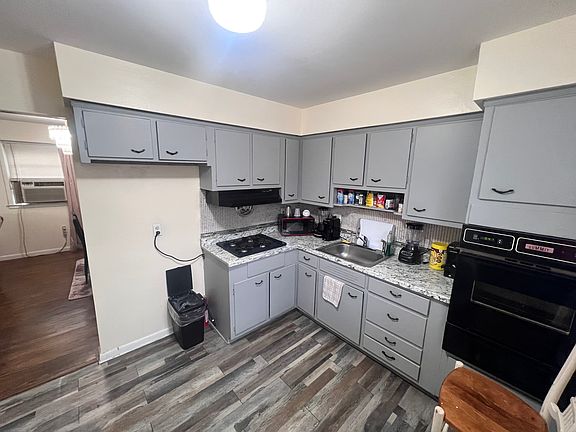 5th image of 174 Harper Ave Floor 2